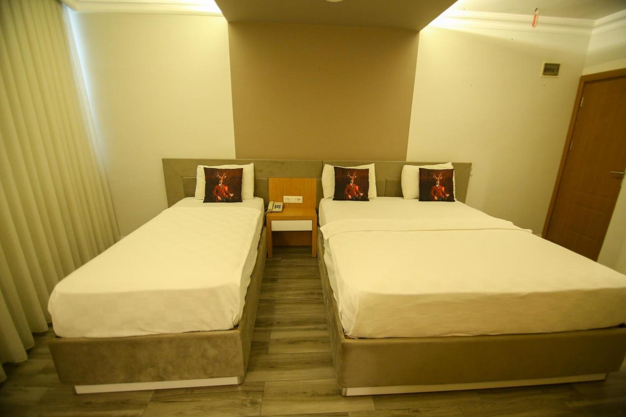 Cevik Palace Hotel 安塔利亚 外观 照片