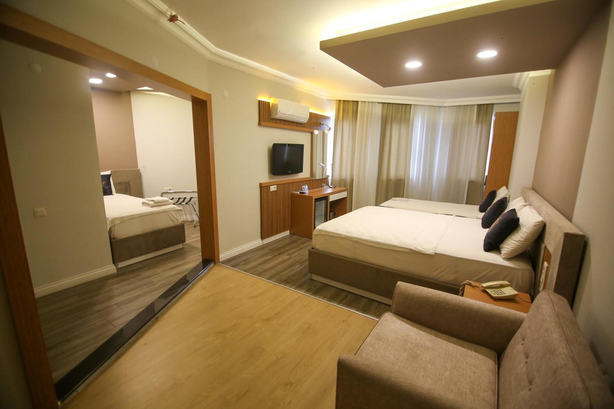 Cevik Palace Hotel 安塔利亚 外观 照片